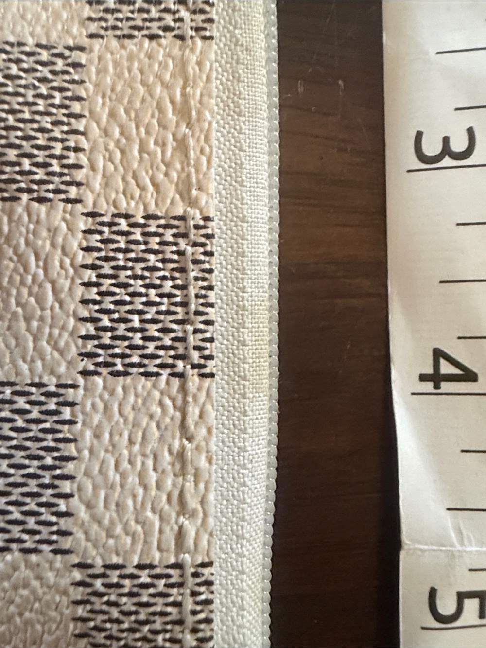 Checkered Pouch - Picture 4 of 6